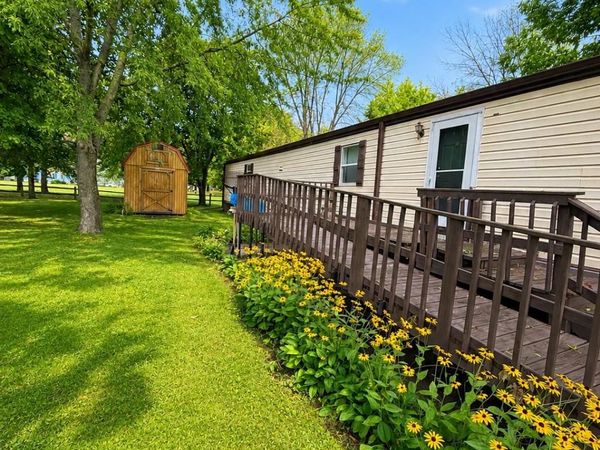 119 Oak Park Drive, Menasha, WI 54952