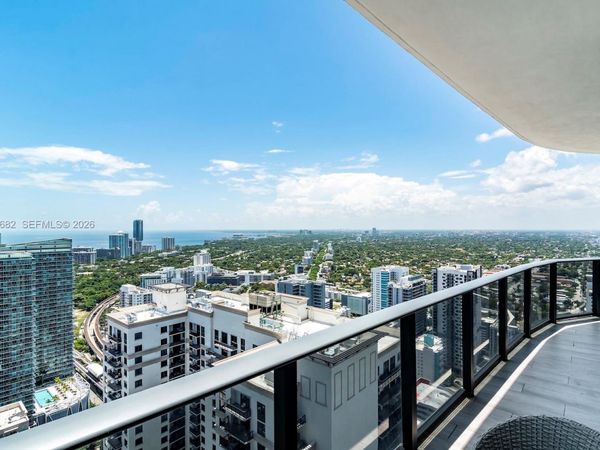 55 SW 9th St , Unit 4206, Miami, FL 33130