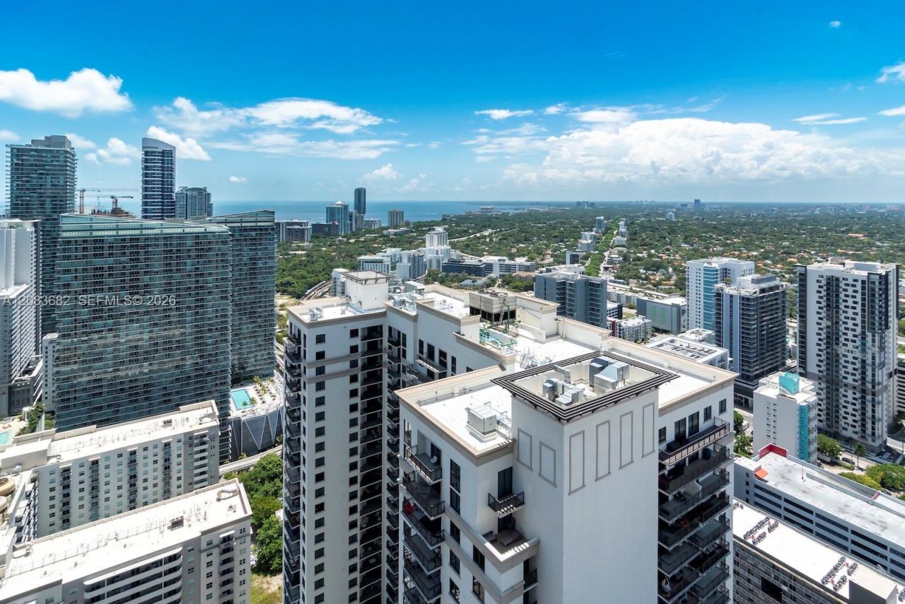 55 SW 9th St , Unit 4206, Miami, FL 33130 Photo