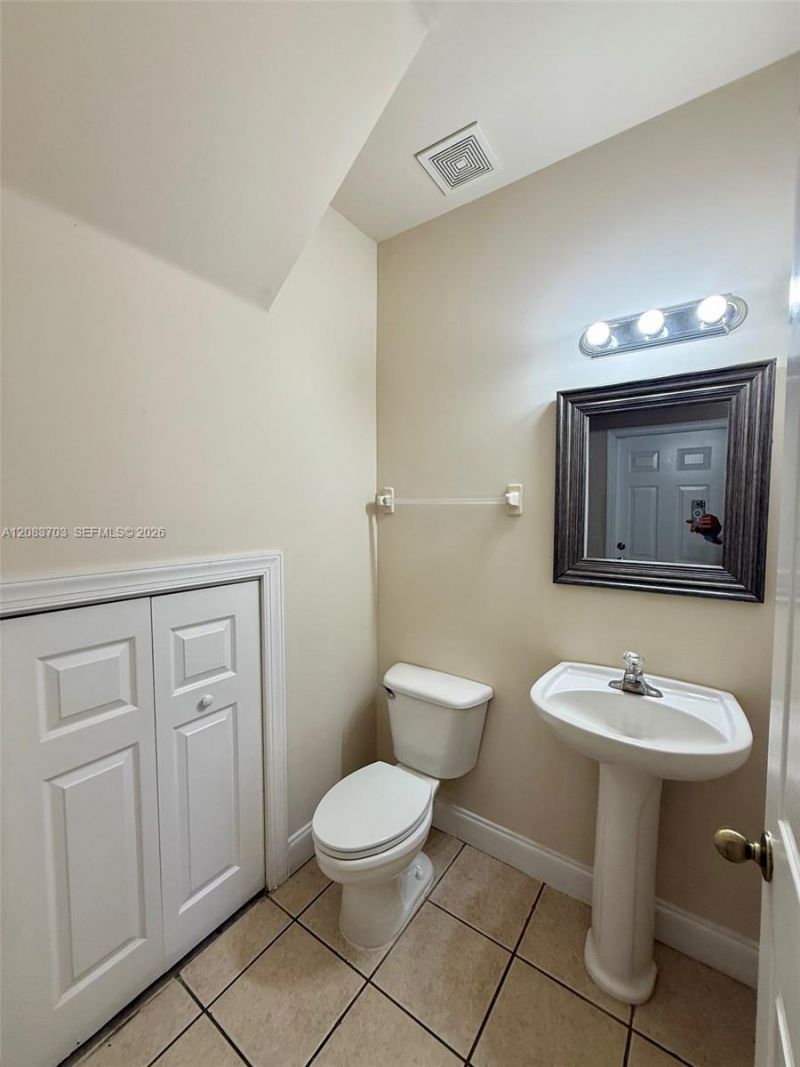 2601 NE 41st Cir , Homestead, FL 33033 Photo