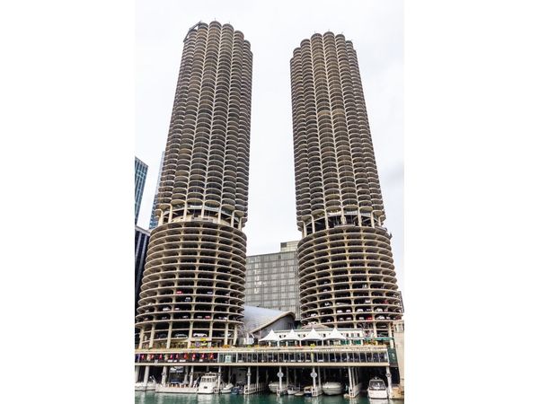 300 N STATE Street, Unit 4312, Chicago, IL 60654
