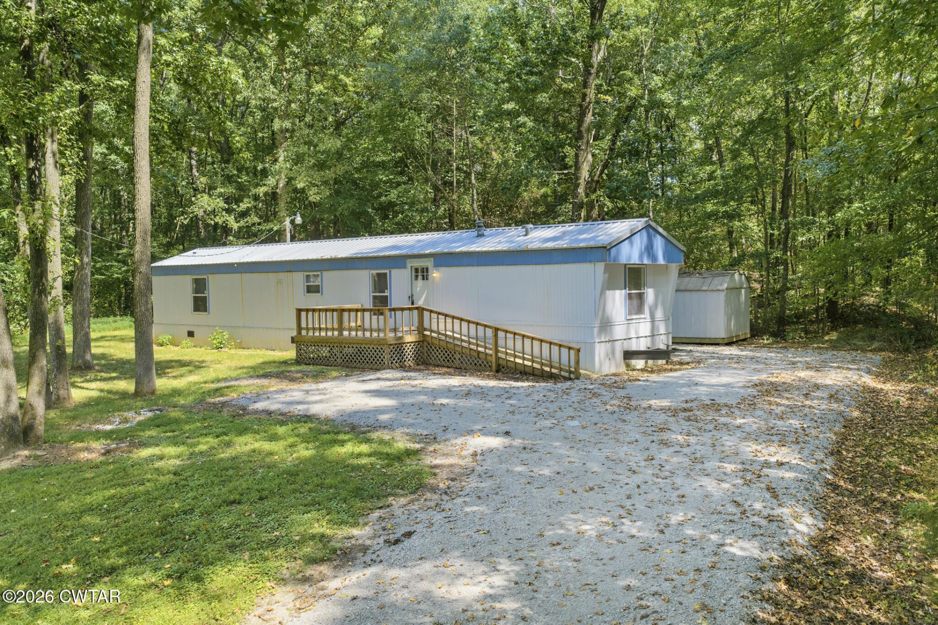 112 White Cemetery Rd, Wildersville, TN 38388 Main Photo