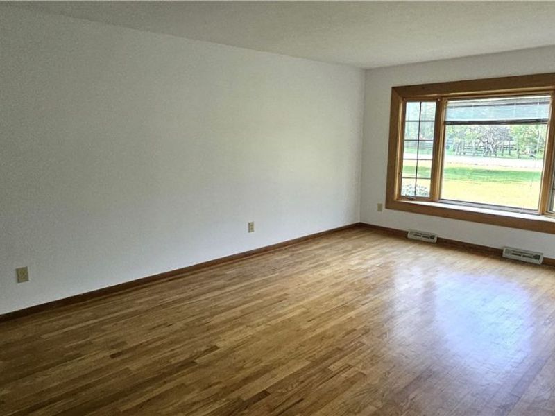 28305 Cannon Road, Solon, OH 44139 Photo 4