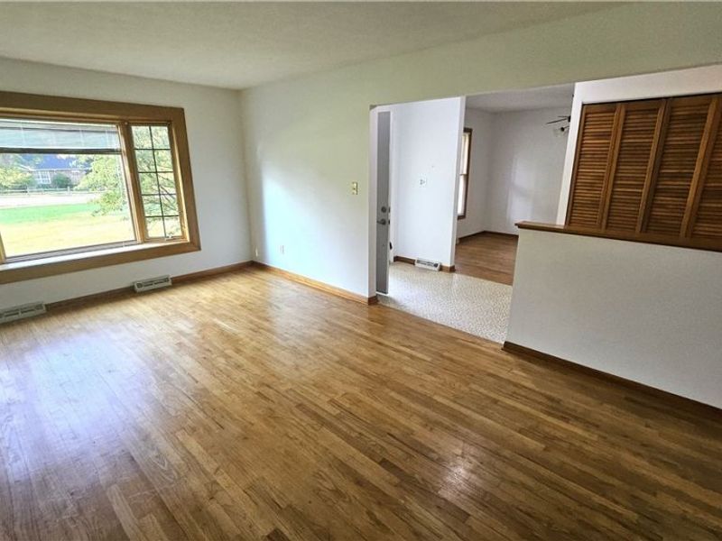 28305 Cannon Road, Solon, OH 44139 Photo 5