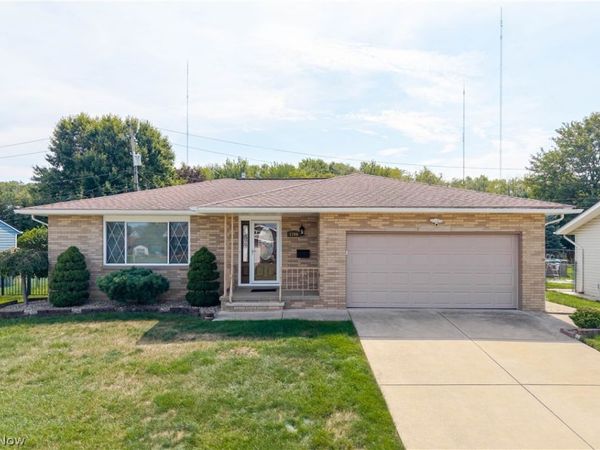1709 Winchester Drive , Parma, OH 44134