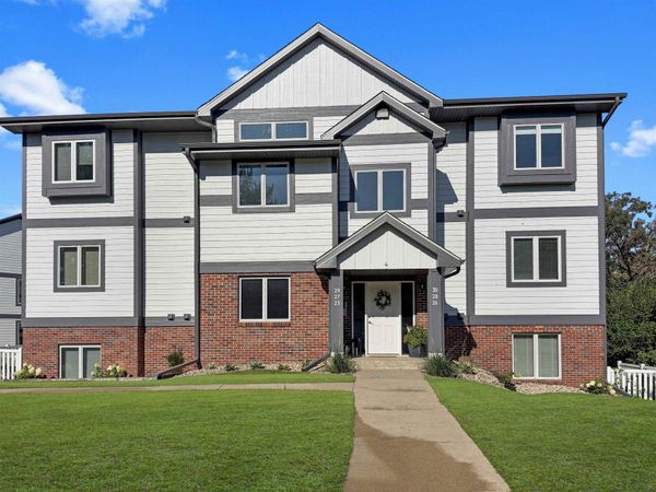 24094 187th St, Unit 28, Spirit Lake, IA 51360