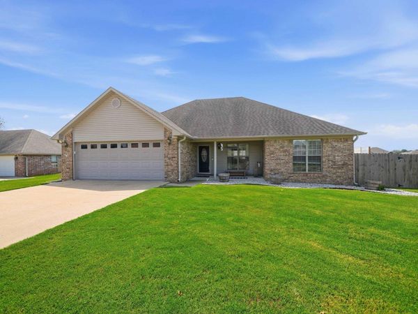 9 Hawk Drive, Vilonia, AR 72173