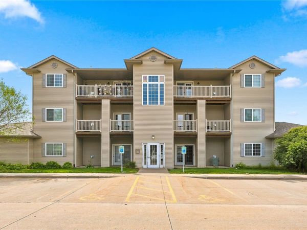 920 W Cherry , Unit 2, North Liberty, IA 52317