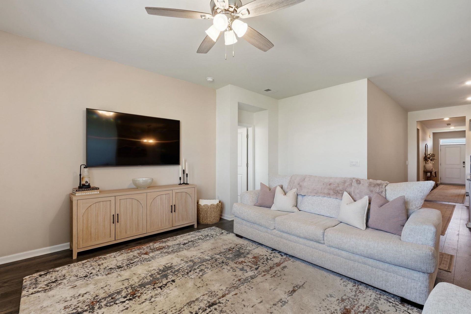 425 Royal Arch Dr.  Photo 10