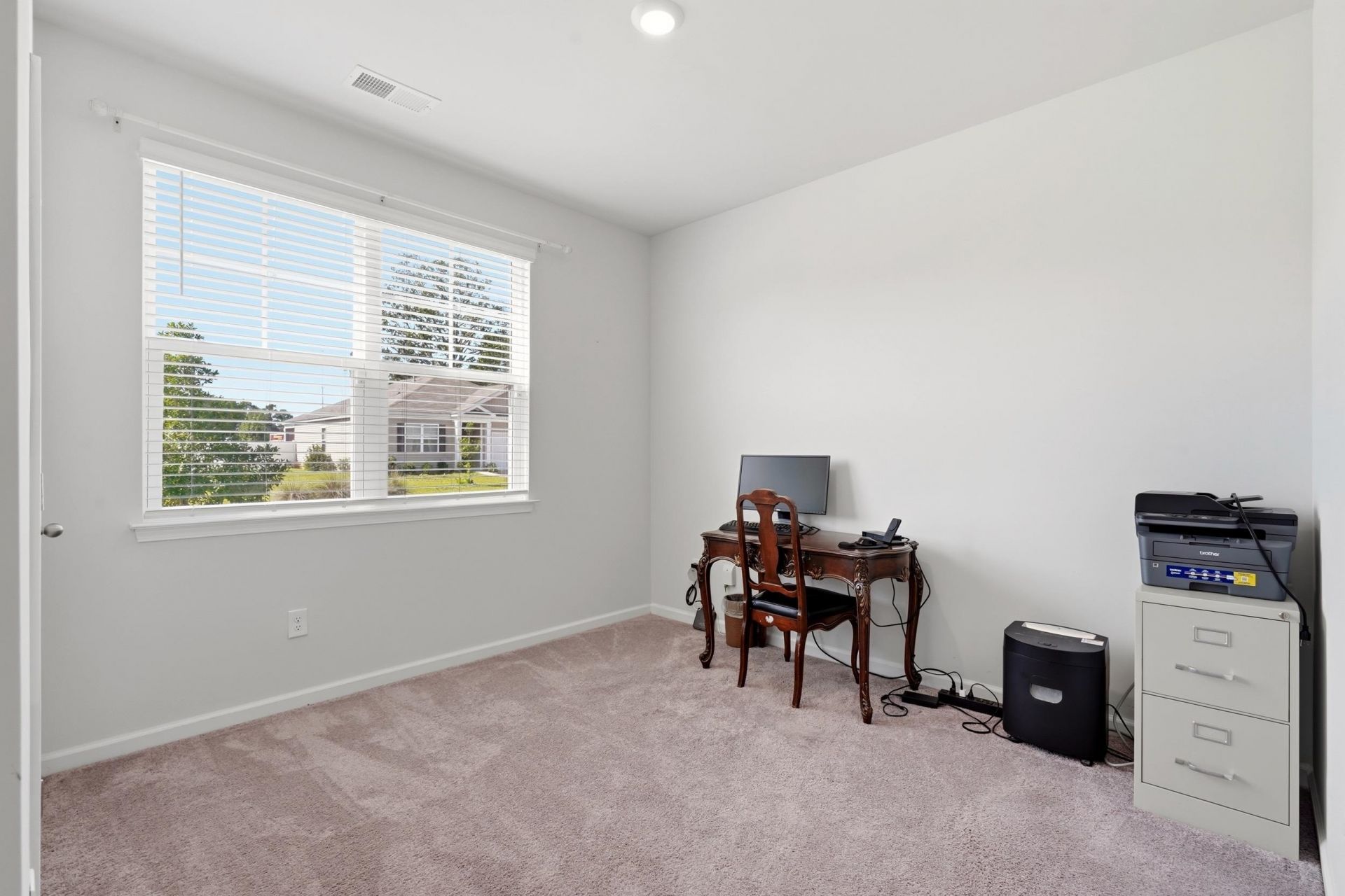 425 Royal Arch Dr.  Photo 37