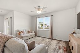 425 Royal Arch Dr.  photo 4
