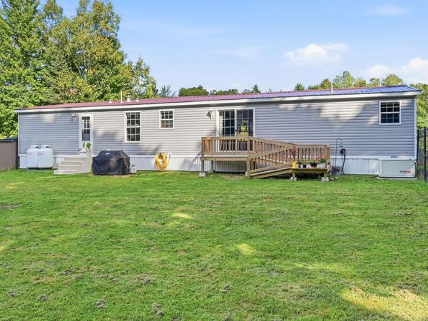 70 Mcquilkin Road, Solon, ME 04979