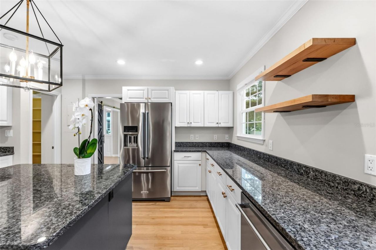 1585 South Drive, Sarasota, FL 34239 Photo