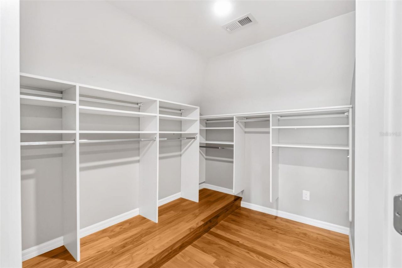1585 South Drive, Sarasota, FL 34239 Photo