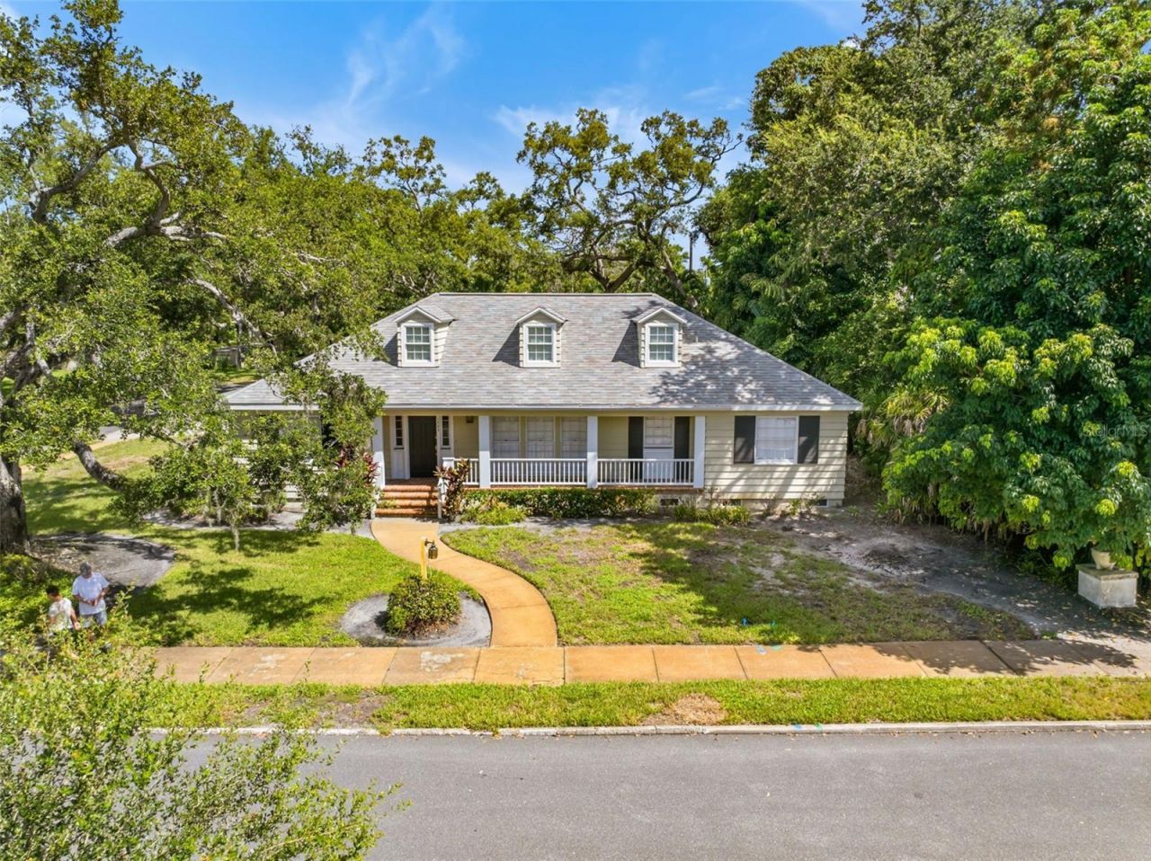 1585 South Drive, Sarasota, FL 34239 Photo