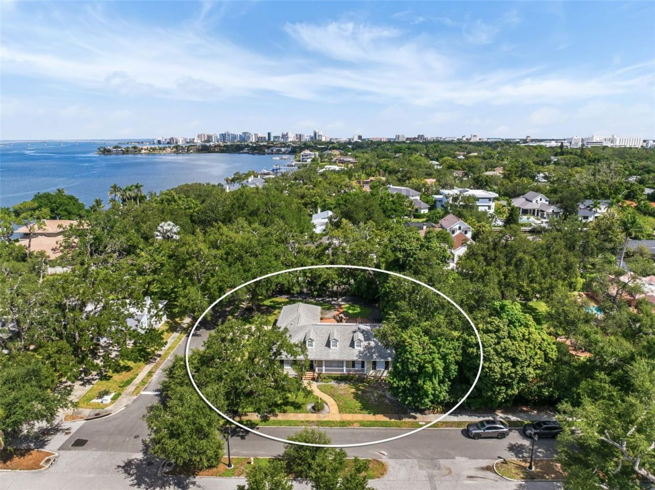 1585 South Drive, Sarasota, FL 34239 Photo