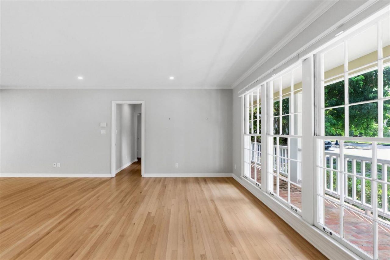 1585 South Drive, Sarasota, FL 34239 Photo