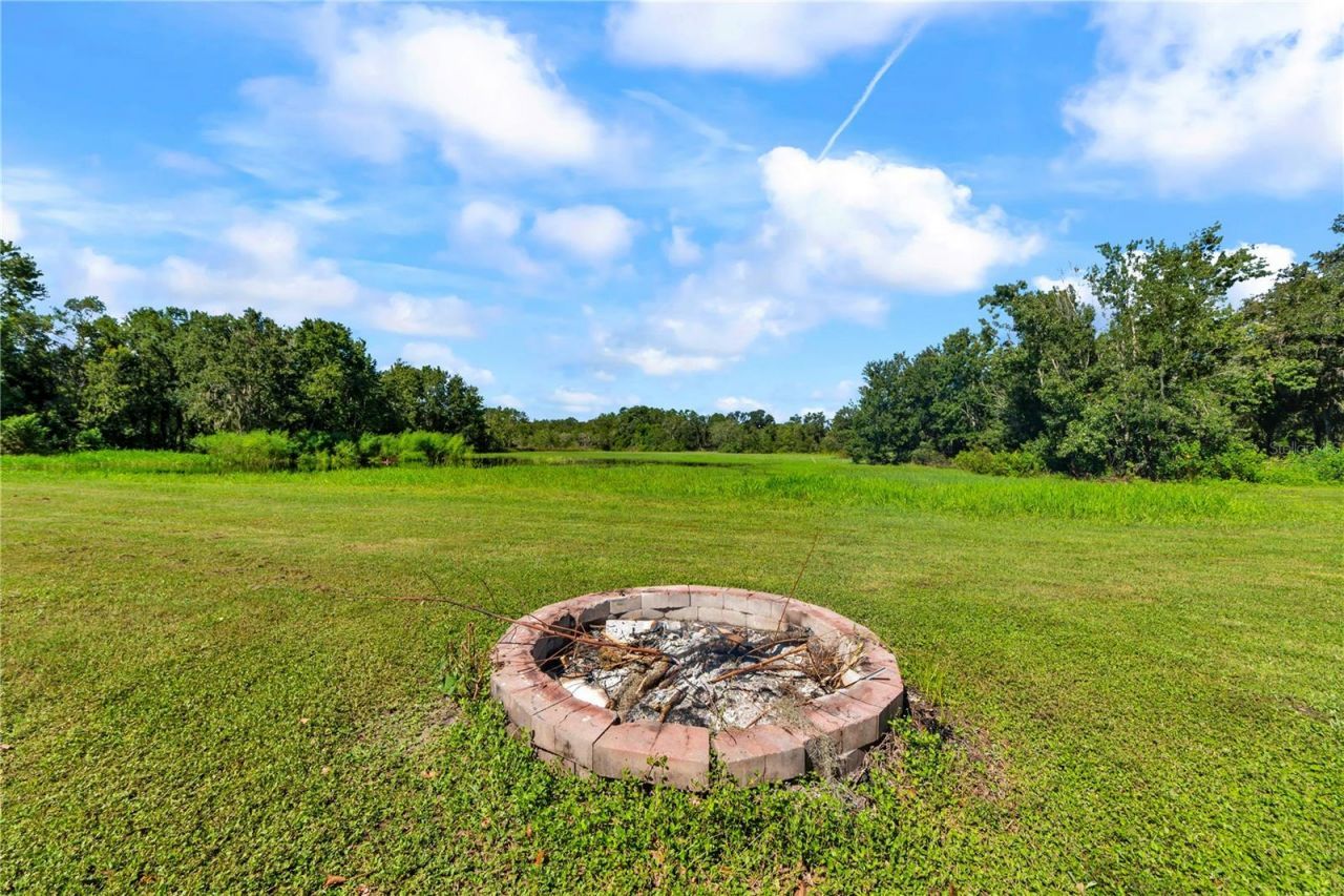 5753 N Dormany Road , Plant City, FL 33565 Photo