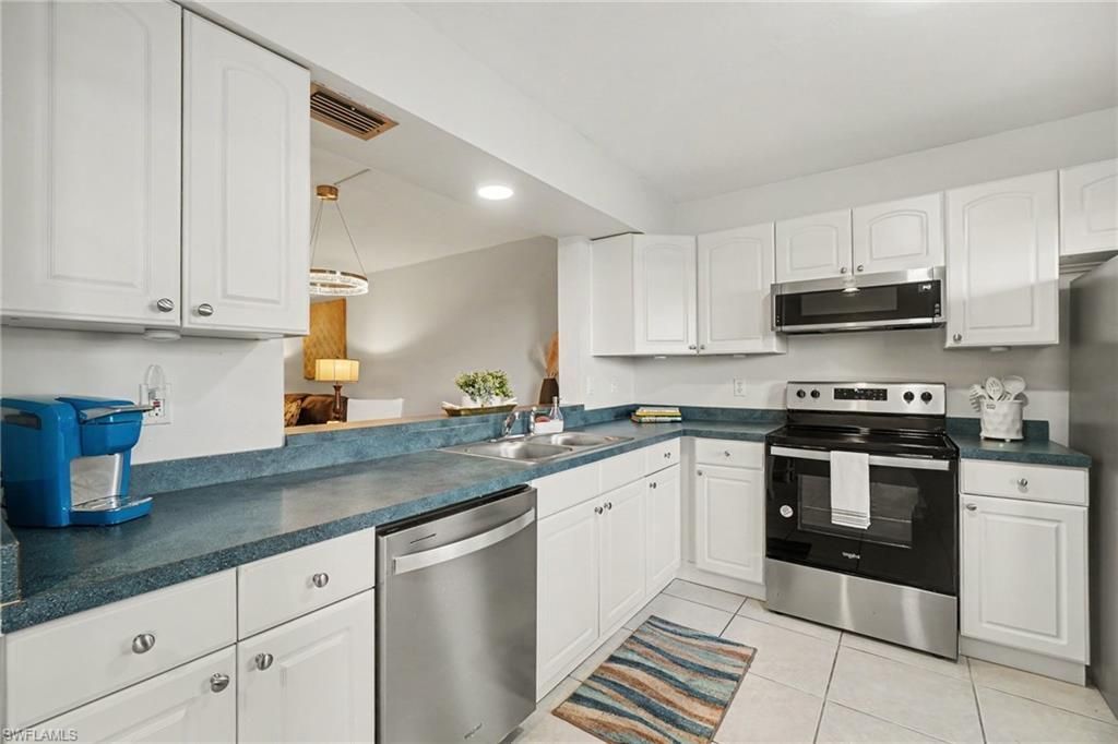 3006 Kings Lake Blvd, Unit 3006, Naples, FL 34112 Photo