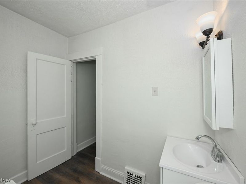 2805 E 126th Street, Cleveland, OH 44120 Photo 15