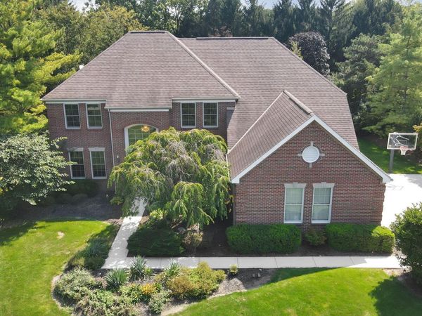 10415 Woodburn Drive, Powell, OH 43065