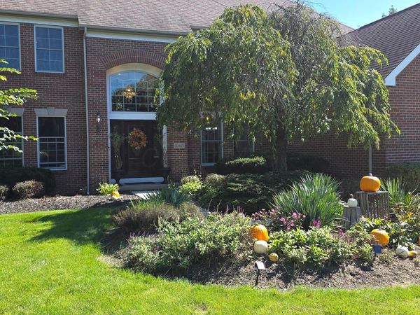 10415 Woodburn Drive, Powell, OH 43065
