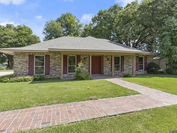 115 Green Gable Rd, Donaldsonville, LA 70346