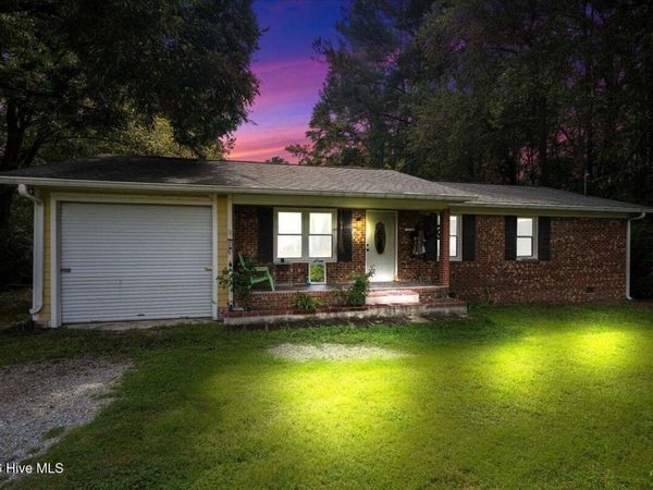 513 W 1st Street , Kenly, NC 27542