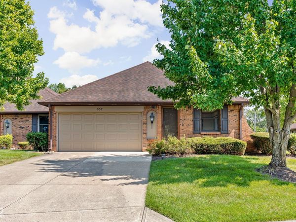 537 Eagle Crest Drive, Brownsburg, IN 46112