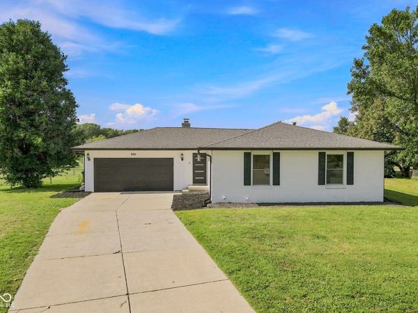 950 Norwood Court, Columbus, IN 47203