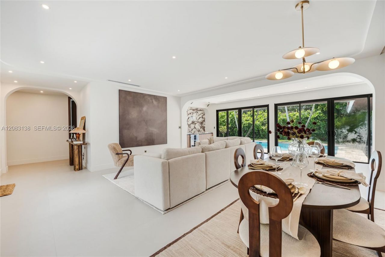 430 Miller Rd, Coral Gables, FL 33146 Photo