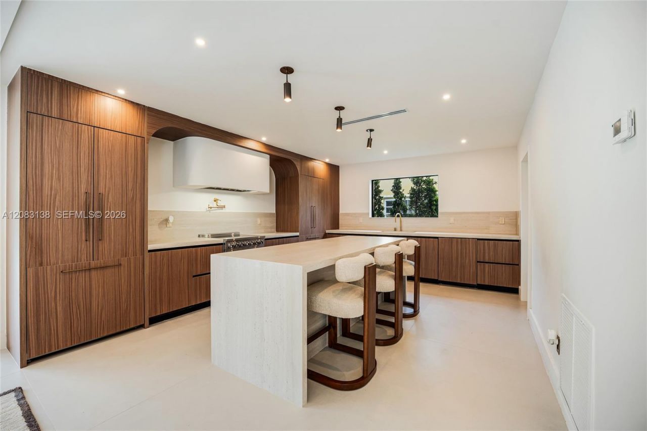 430 Miller Rd, Coral Gables, FL 33146 Photo