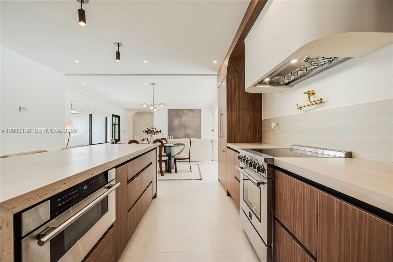 430 Miller Rd, Coral Gables, FL 33146 Photo