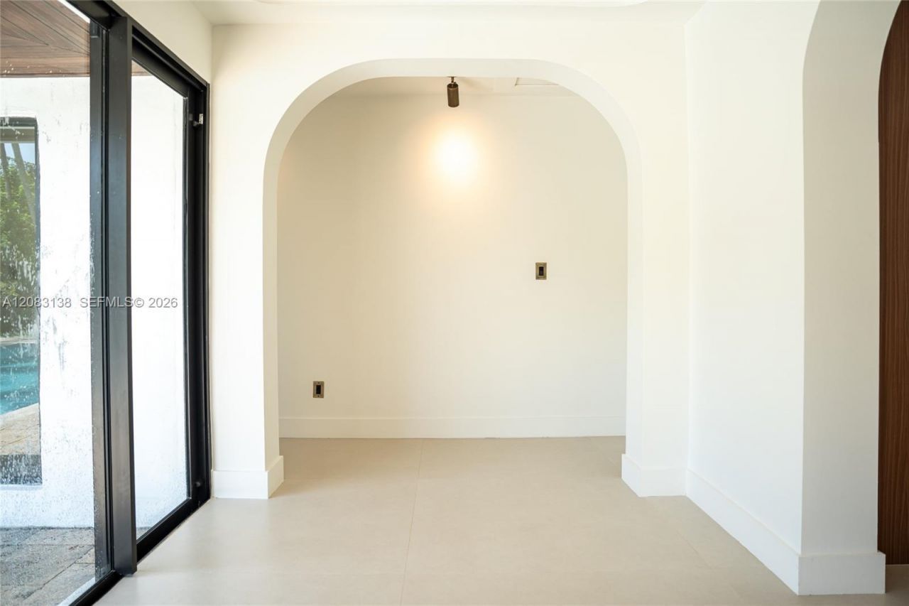 430 Miller Rd, Coral Gables, FL 33146 Photo