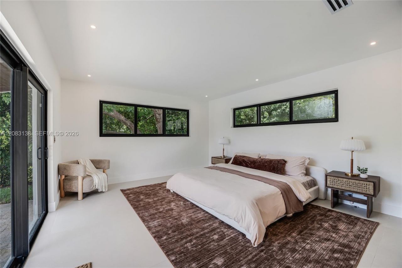430 Miller Rd, Coral Gables, FL 33146 Photo