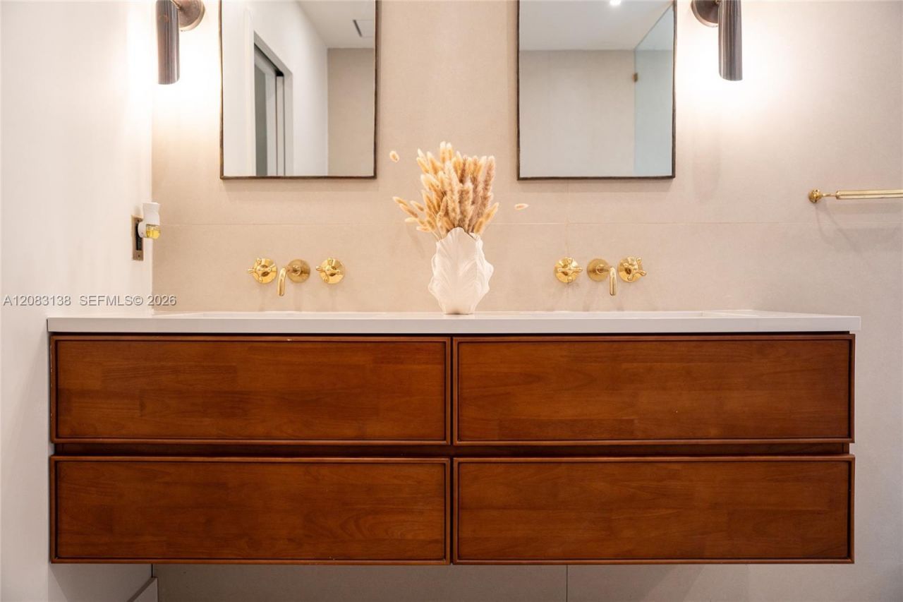 430 Miller Rd, Coral Gables, FL 33146 Photo