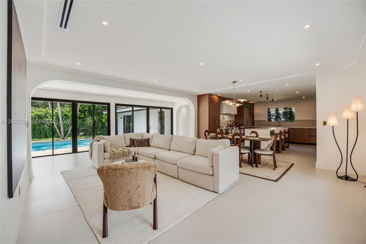 430 Miller Rd, Coral Gables, FL 33146 Photo