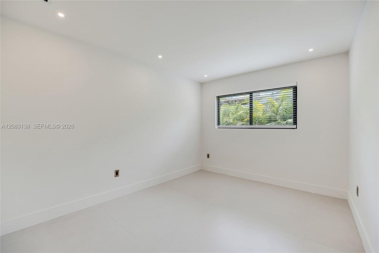 430 Miller Rd, Coral Gables, FL 33146 Photo