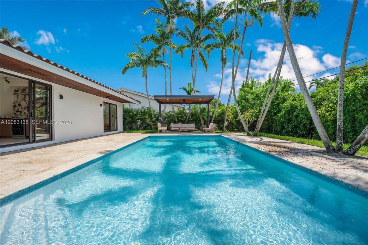 430 Miller Rd, Coral Gables, FL 33146 Photo