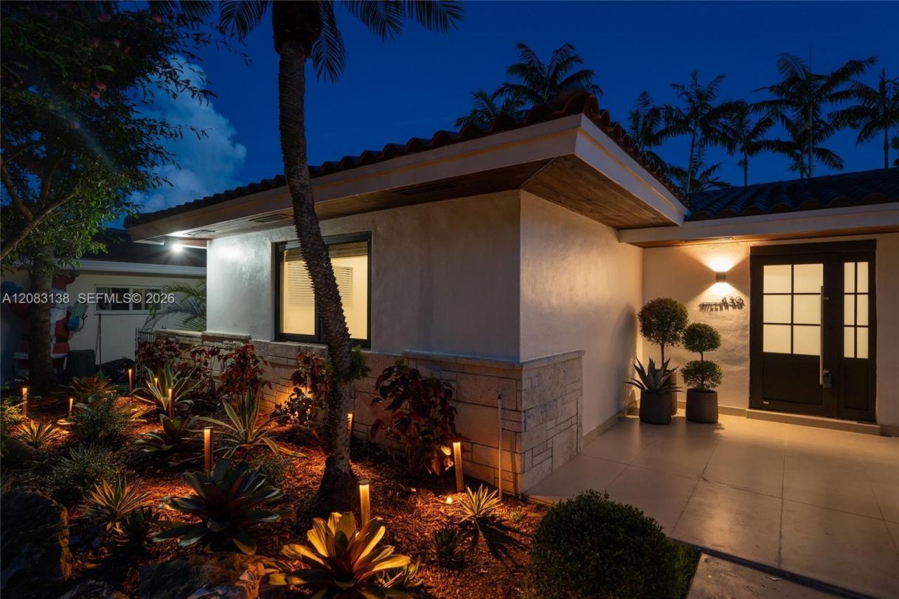 430 Miller Rd, Coral Gables, FL 33146 Photo