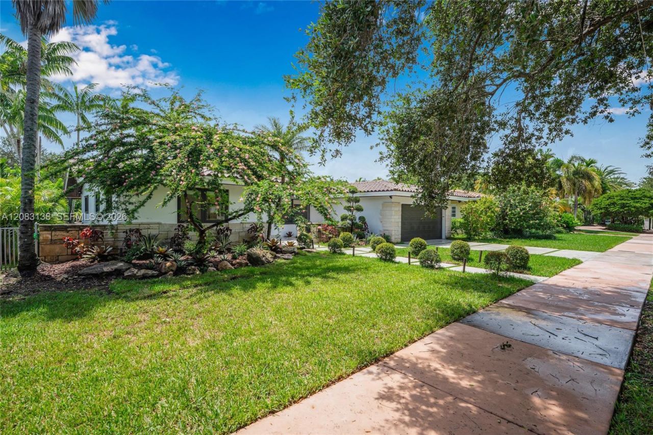 430 Miller Rd, Coral Gables, FL 33146 Photo