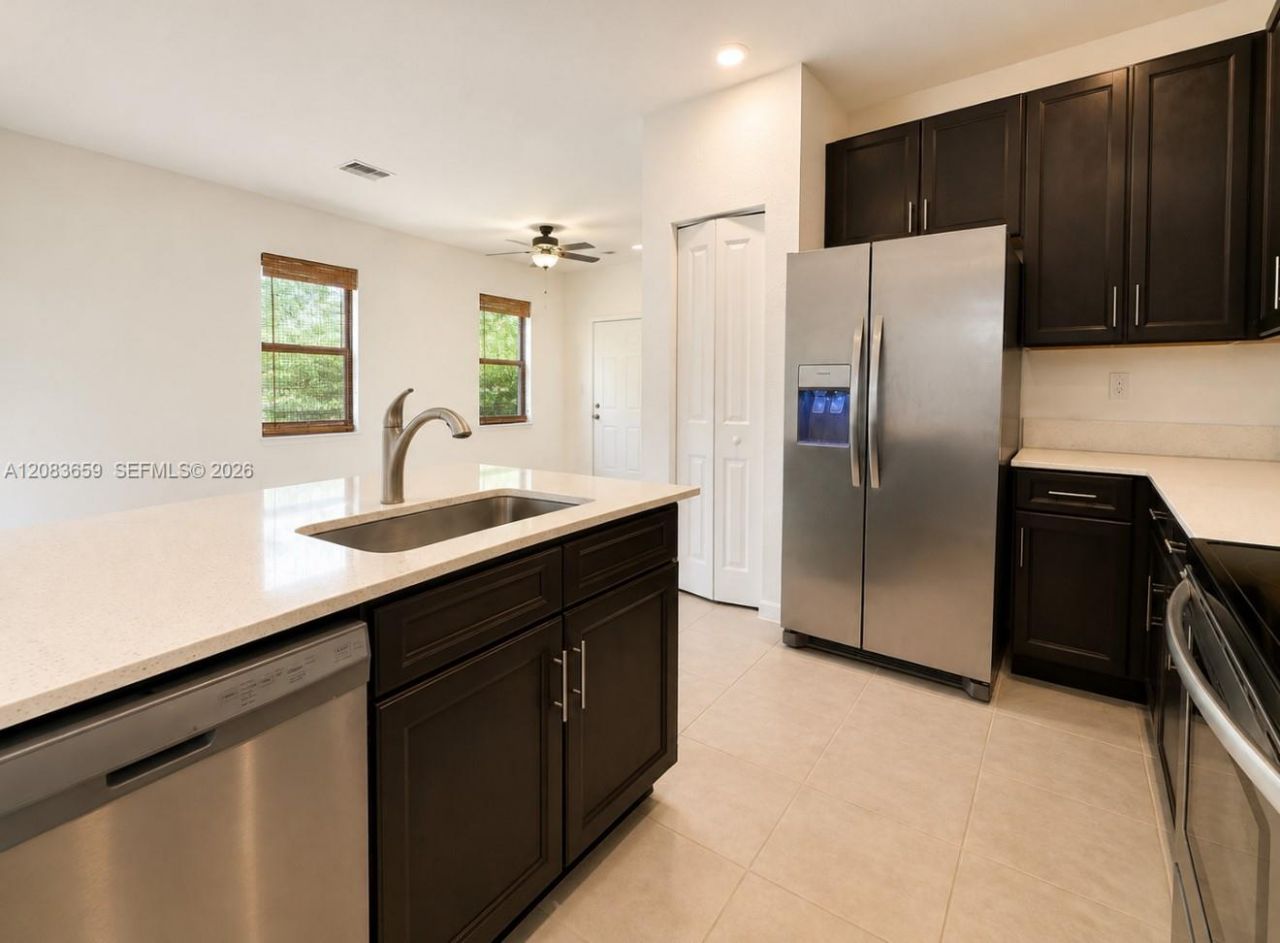 1100 SE 26th Ter , Homestead, FL 33035 Photo