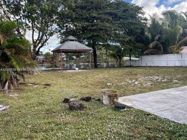 3921 SW 31st Dr, Unit 3921, West Park, FL 33023