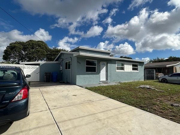 3921 SW 31st Dr, Unit 3921, West Park, FL 33023