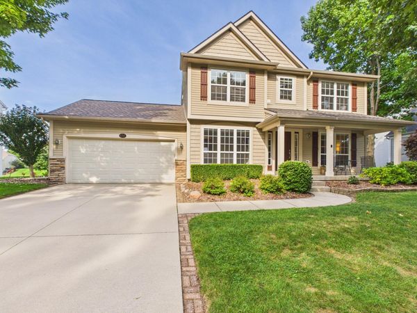 6747 Winter Creek Road, Norton Shores, MI 49444