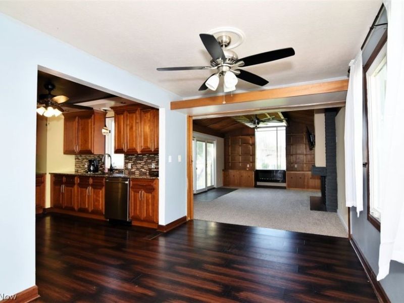 6902 Lantern Lane, Parma Heights, OH 44130 Photo 10