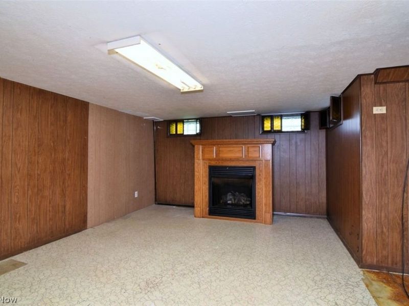 6902 Lantern Lane, Parma Heights, OH 44130 Photo 25