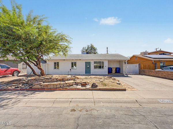 5633 N 63RD Drive, Glendale, AZ 85301