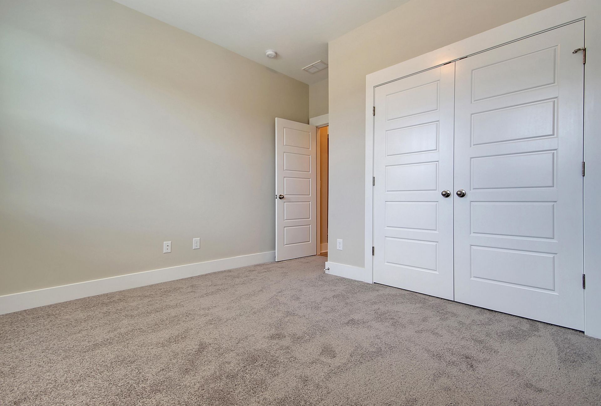 237 Creek Pointe Drive Photo 14
