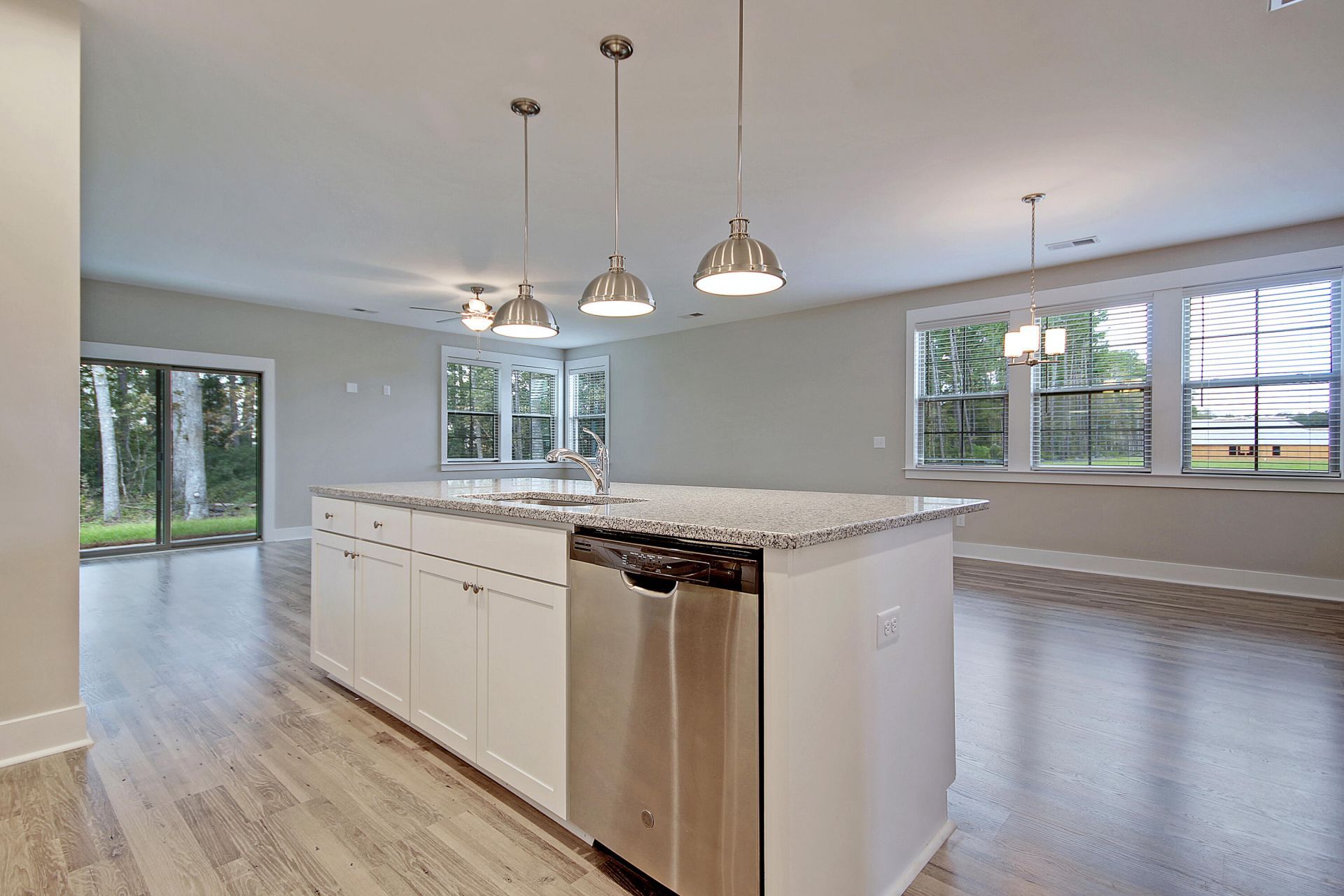 237 Creek Pointe Drive Photo 8